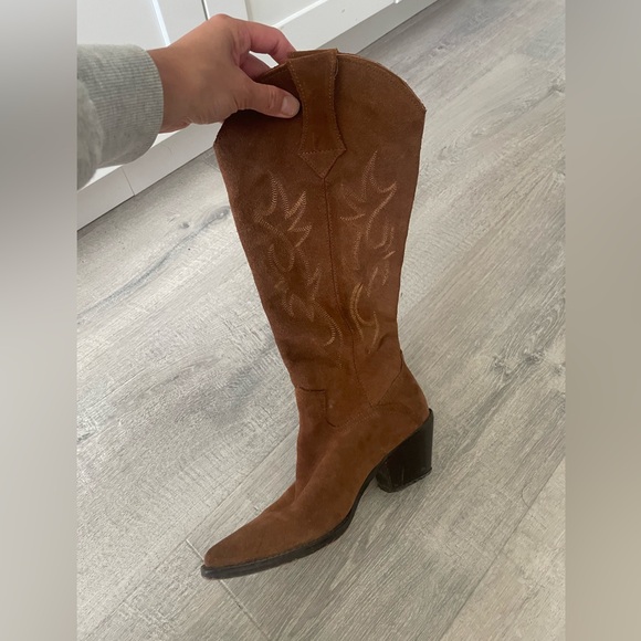 Zara Suede Highly Sought After Boots - Picture 6 of 9